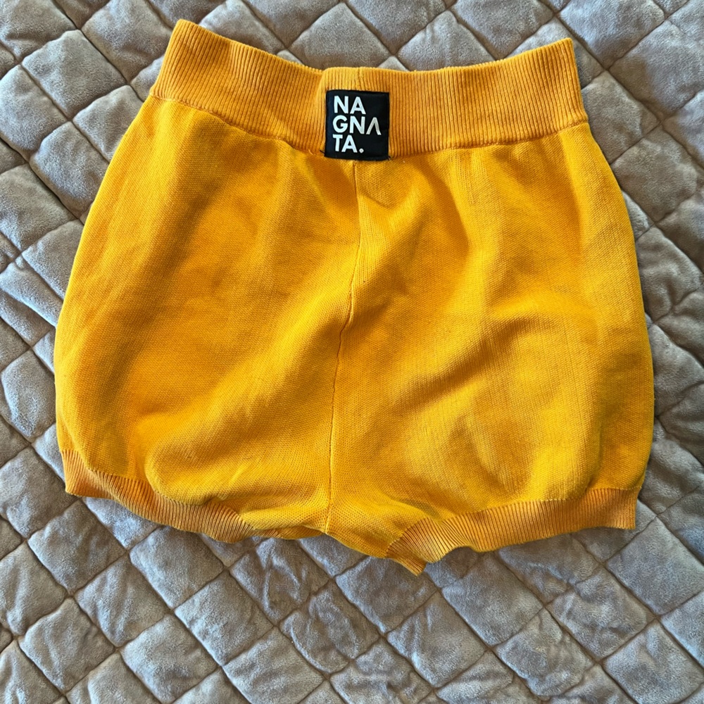 Nagnta shorts